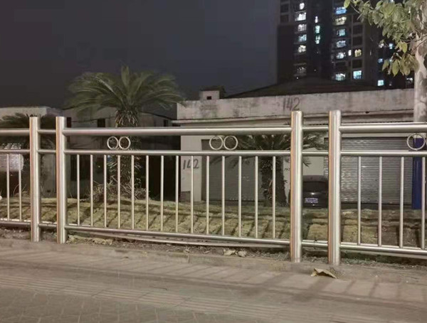 道路304不銹鋼護欄